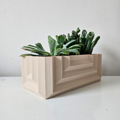 Origami Indoor Planter: Classic Geometric Plant Pot for Modern Spaces