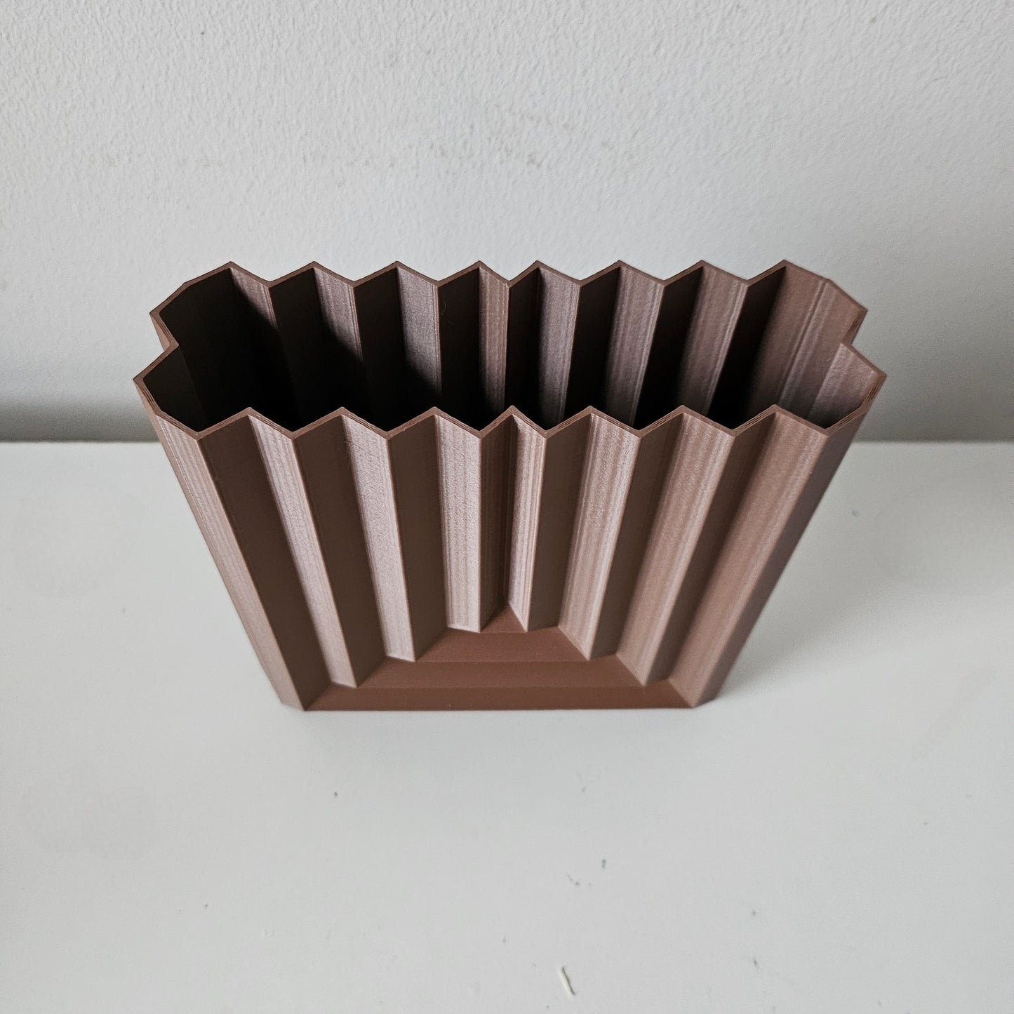 The Tokyo Vase, Modern Geometric Design