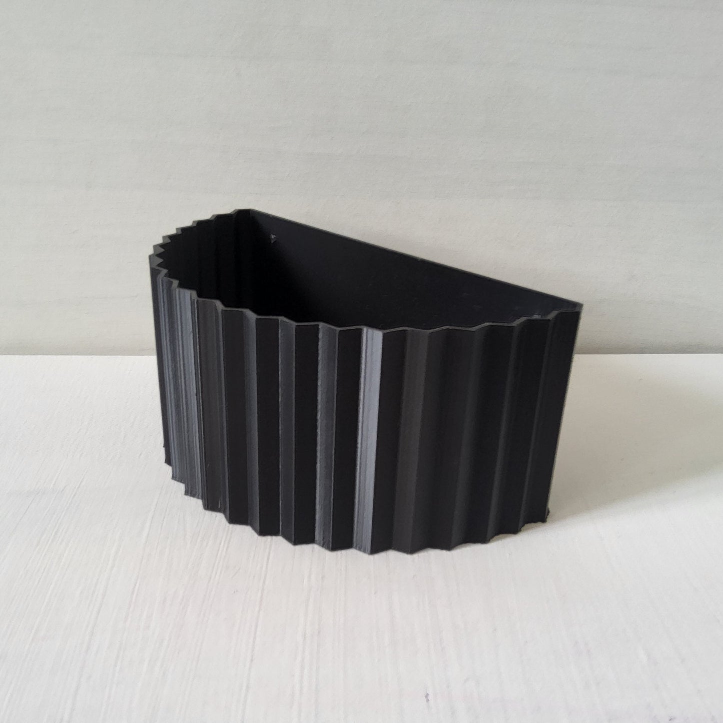 Lisbona Wall Planter