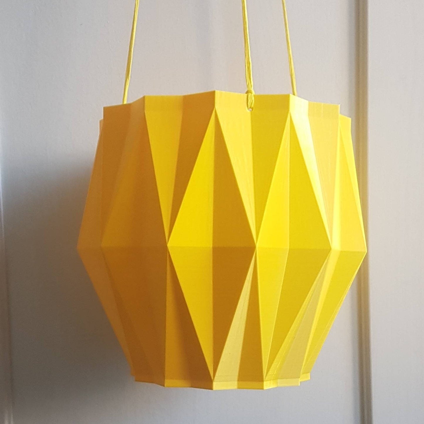 Berlin Hanging Planter